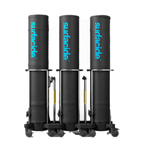 Sistema automático de descontaminación ultravioleta de emisión triple UV-C Helios