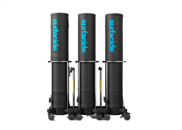 Sistema automático de descontaminación ultravioleta de emisión triple UV-C Helios